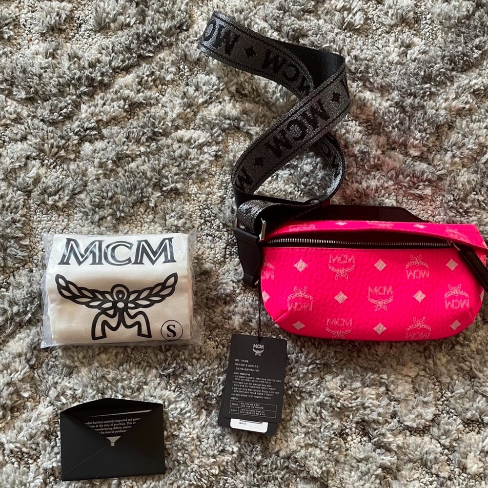 LIMITED EDITION BRAND NEW MCM Fanny
Pack
Come With tags and dust bag